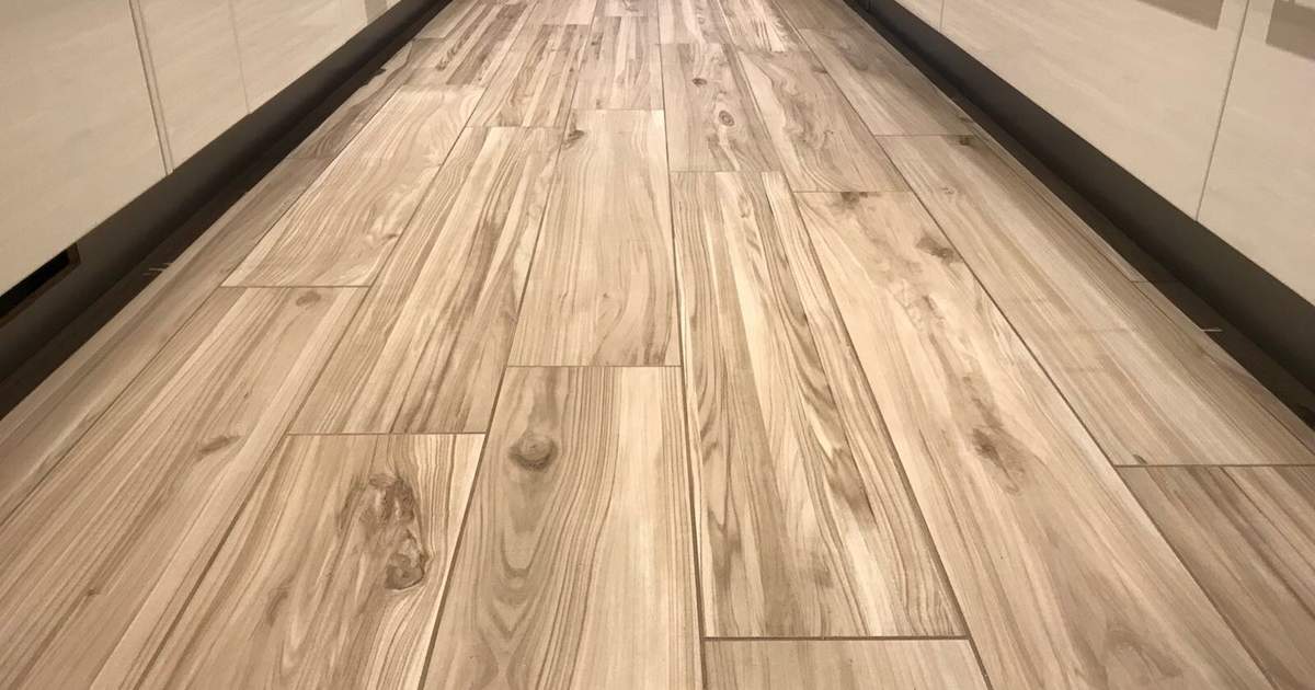 Steinplatten in Holzoptik für zu Hause | Boden Direkt